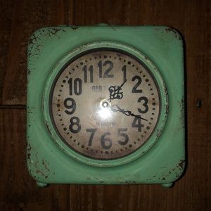 Mint double sided clock
